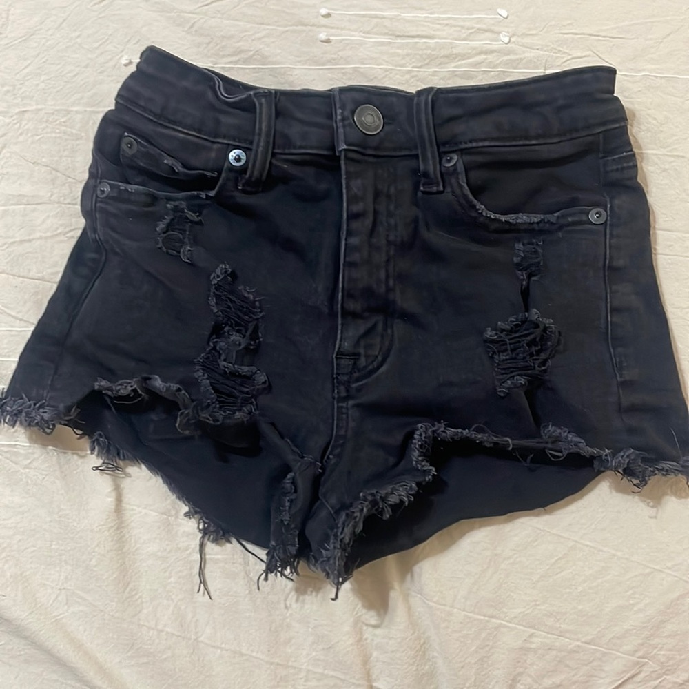 BLACK DENIM SHORTS